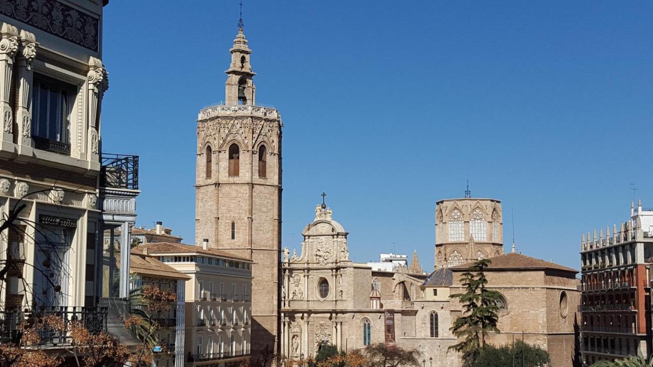 Baron Suites Reina Valencia Buitenkant foto