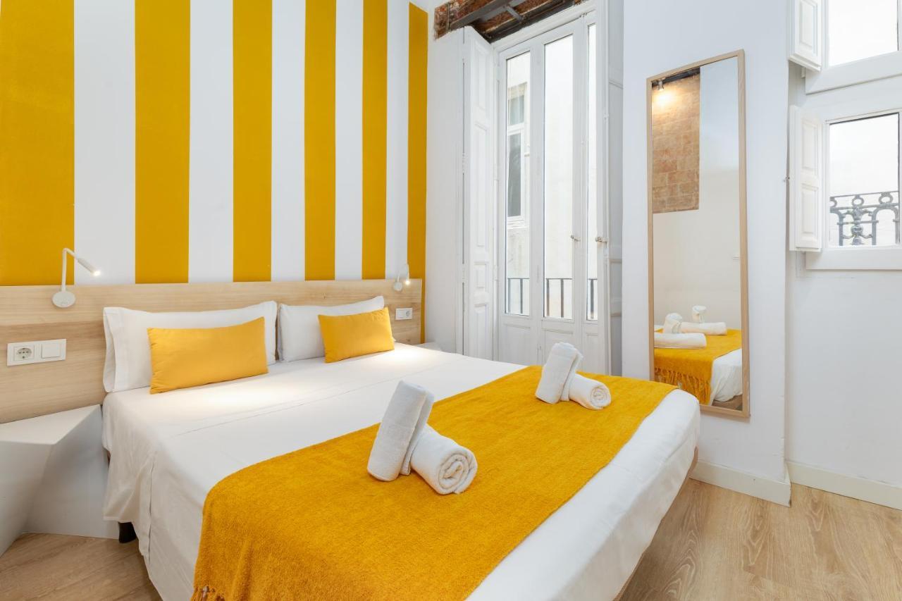 Baron Suites Reina Valencia Buitenkant foto