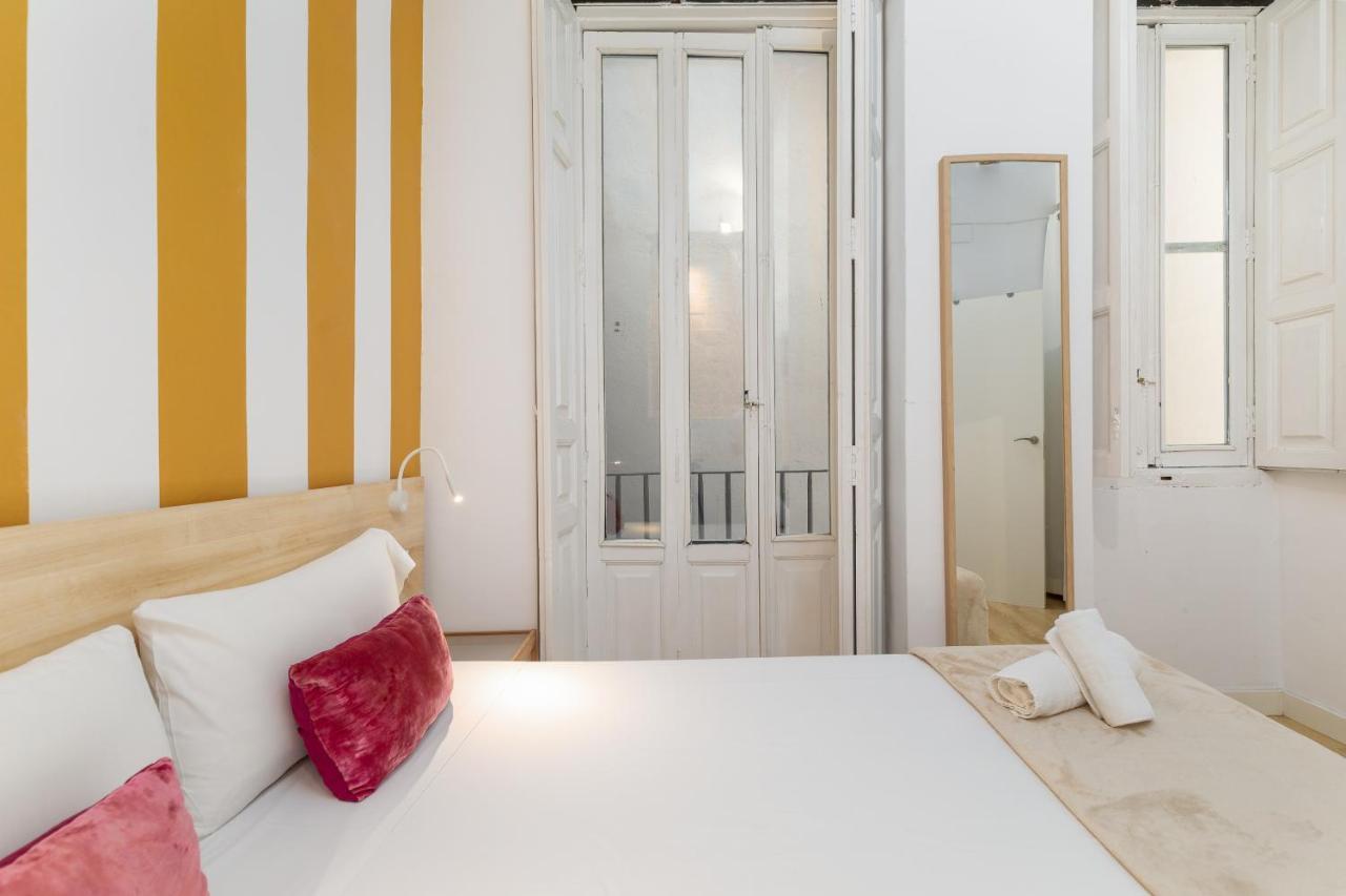 Baron Suites Reina Valencia Buitenkant foto