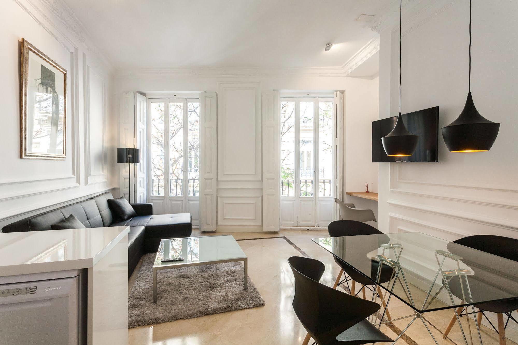 Baron Suites Reina Valencia Buitenkant foto